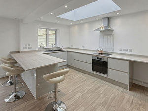 Photo 1- click for photo gallery